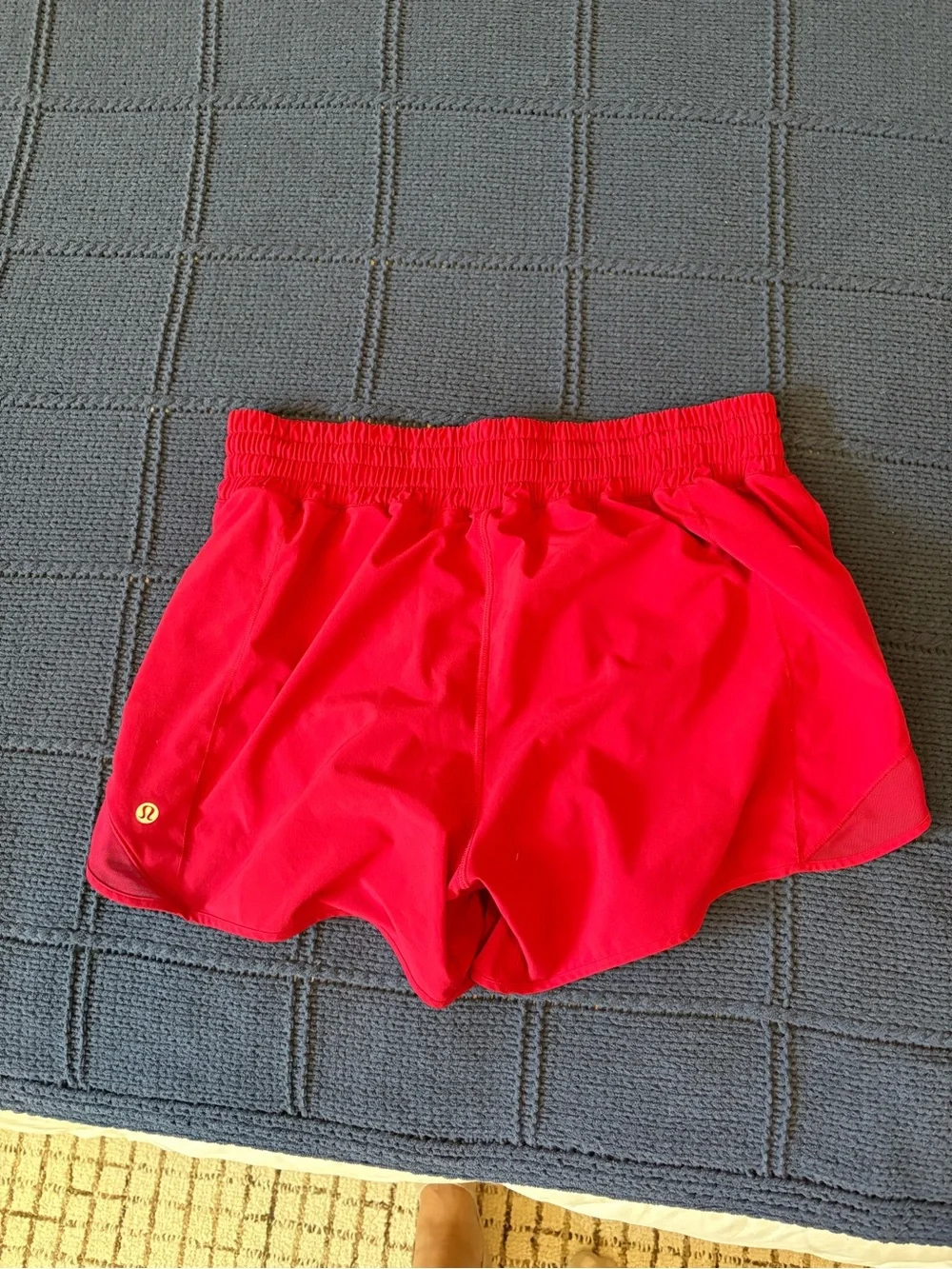 lululemon size 10 fuchsia Athletic Shorts